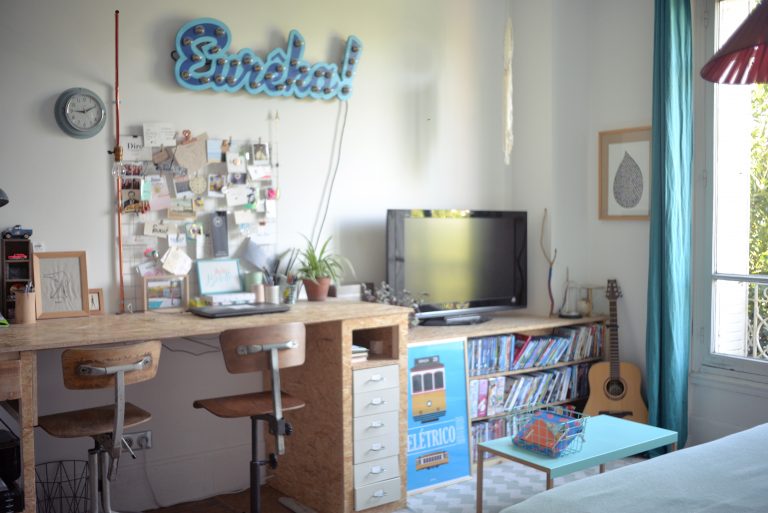 Bureau chambre d'amis avec petit bureau etabli